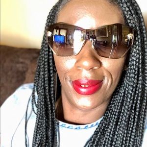 Meet your Posher, Angie